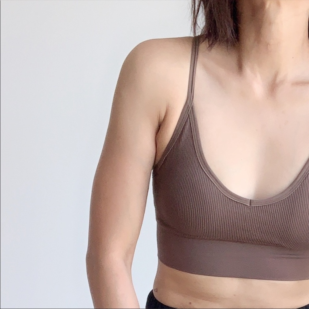 CHICBOMB - Picture 3 of 6